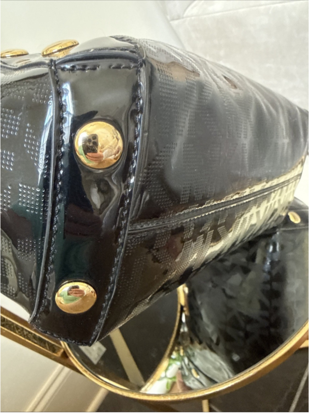 Michael Kors Black Patent Leather Shoulder Bag Gold Studded Logo Delancy - Picture 6 of 12